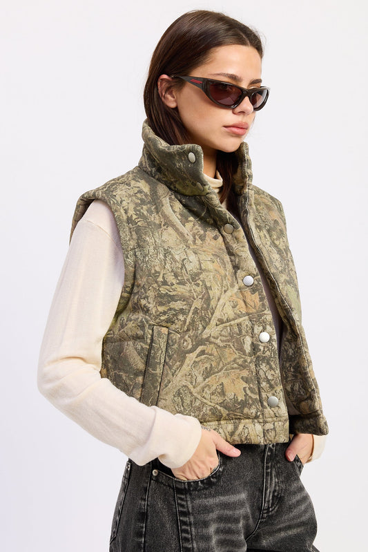 Dinara Vest