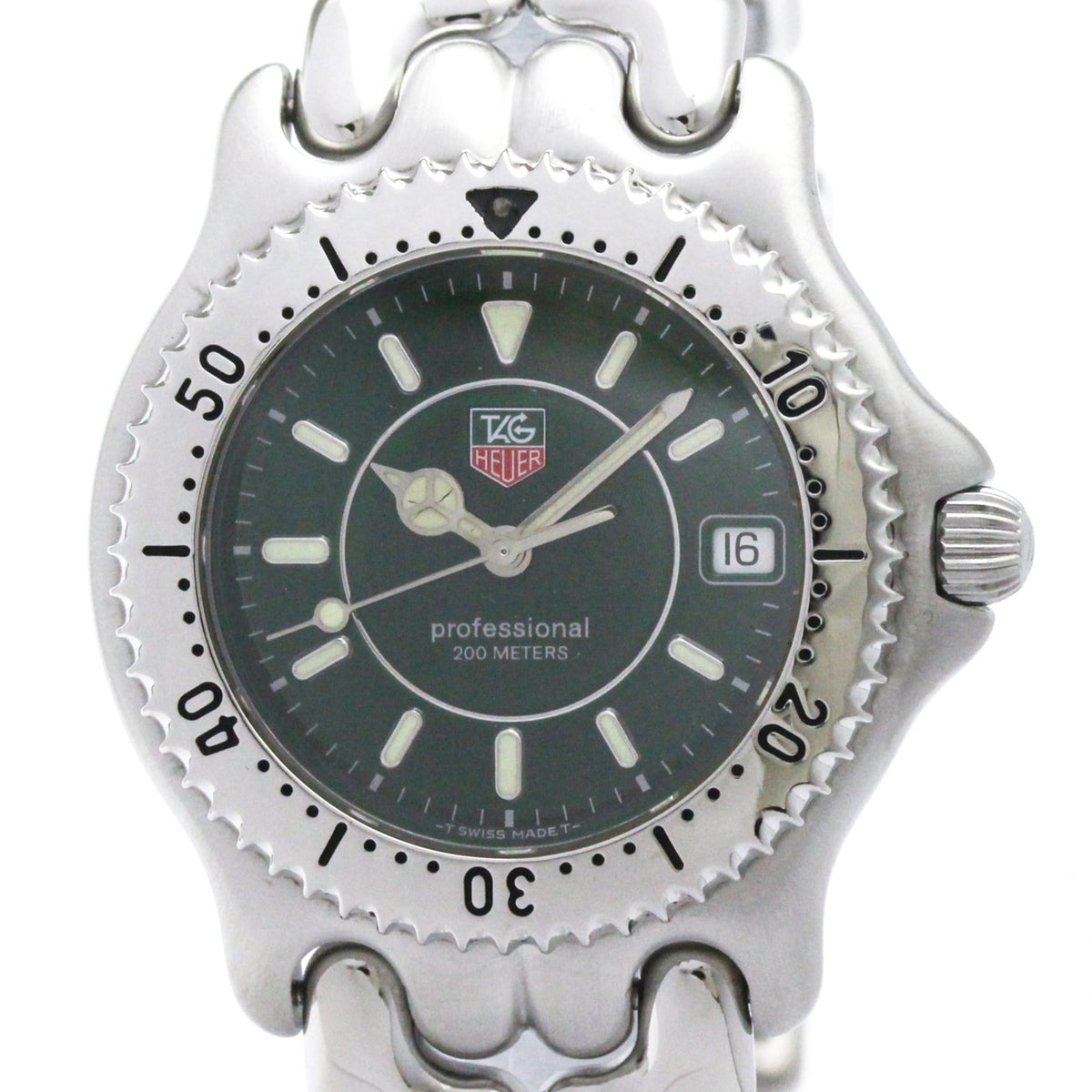 A silver stainless steel wristwatch with a dark green dial, featuring a rotating bezel, date window, and a silver link bracelet, shown against a plain white background.