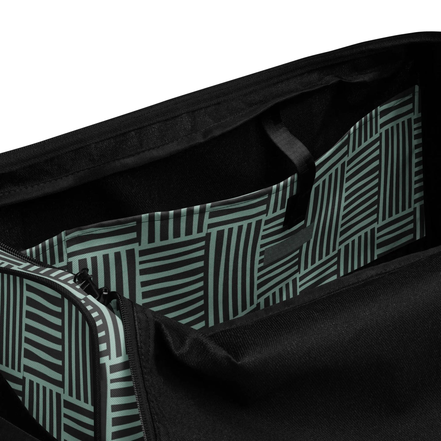 Duffle bag-LifessentialsLLC.com